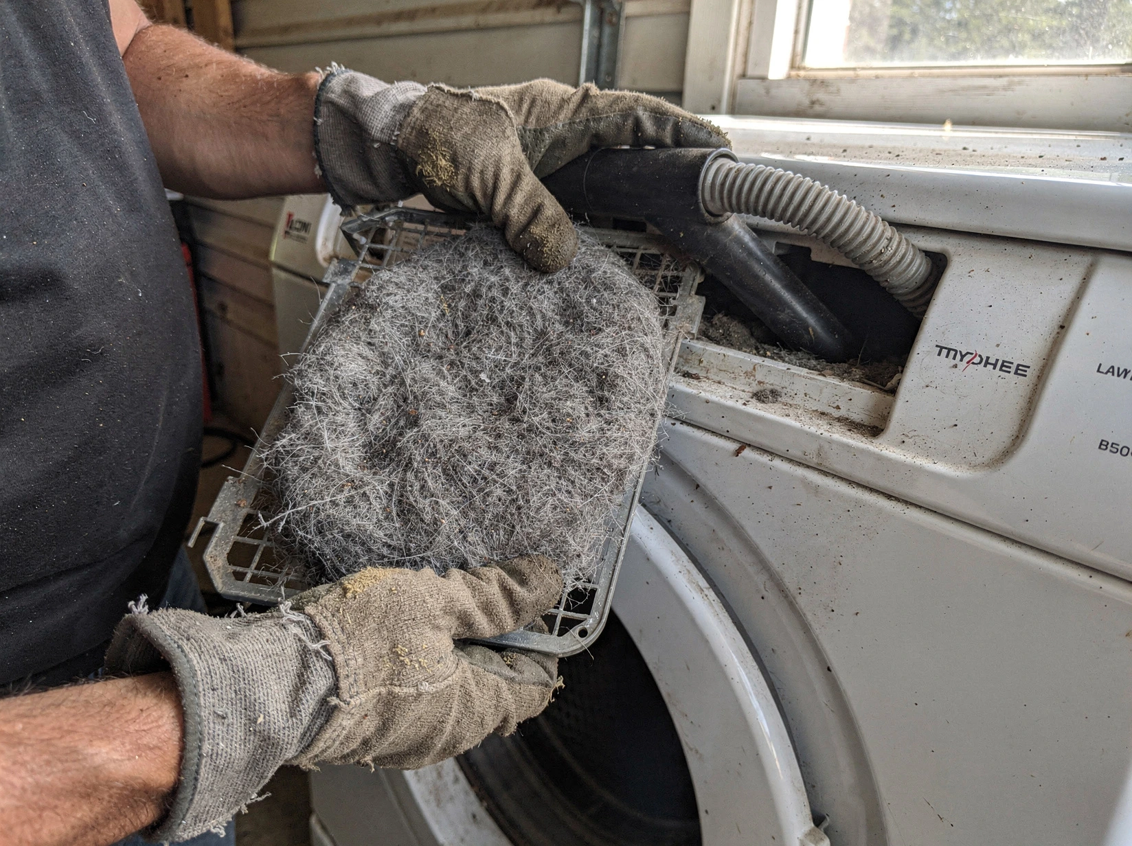 Cleaning Dryer Lint Trap service in Irvine, CA